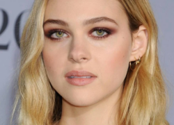 Nicola Peltz primo piano