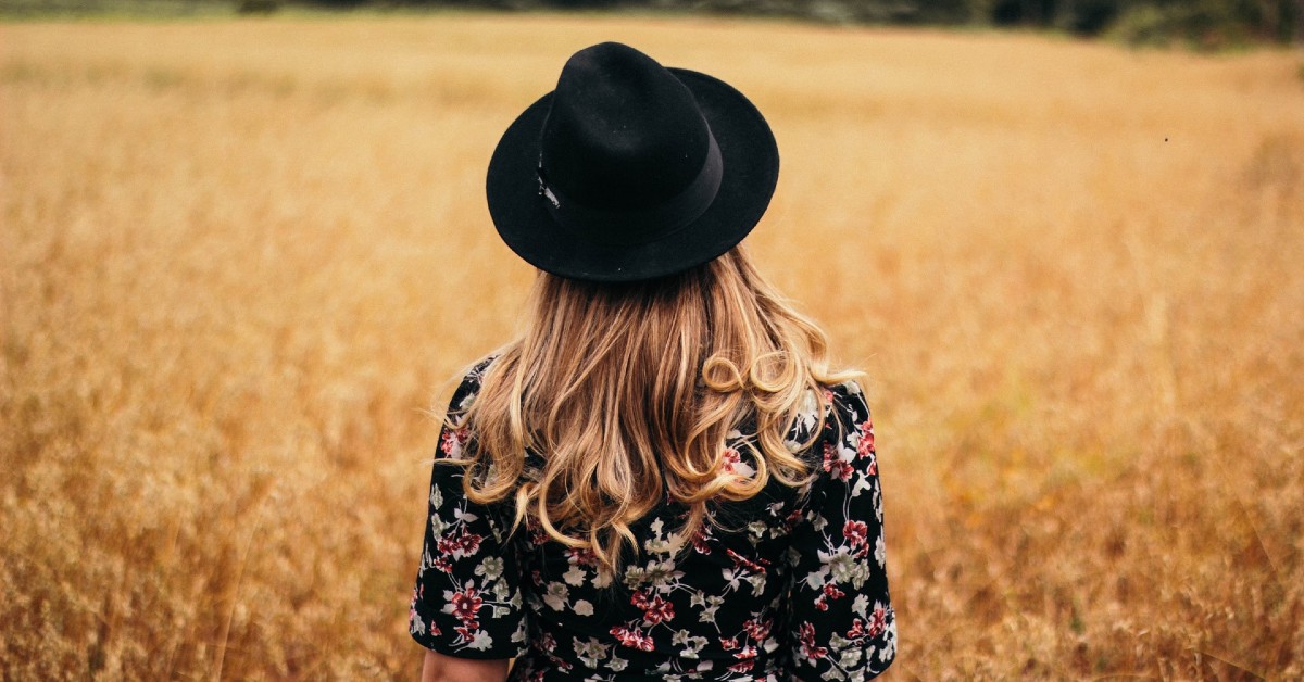 Cappelli donna: quali sono, quando si indossano e come si abbinano