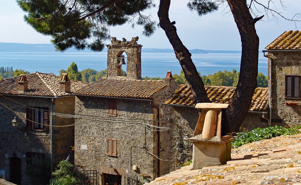 Bolsena vista lago