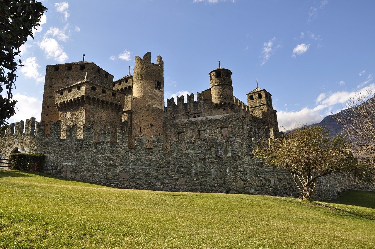 borghi-più-belli-valle -aosta- castello-fenis