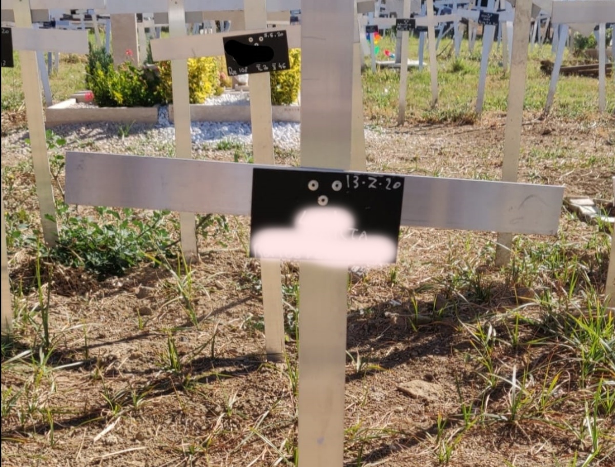 Roma, feto abortito sepolto senza il suo consenso: “Una croce con il mio nome”