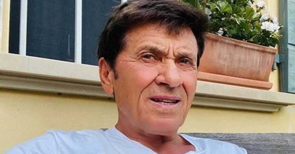 Gianni Morandi la foto solleva le polemiche