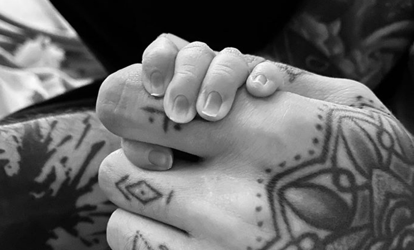 È nata la figlia di Gigi Hadid e Zayn Malik: i post su Instagram