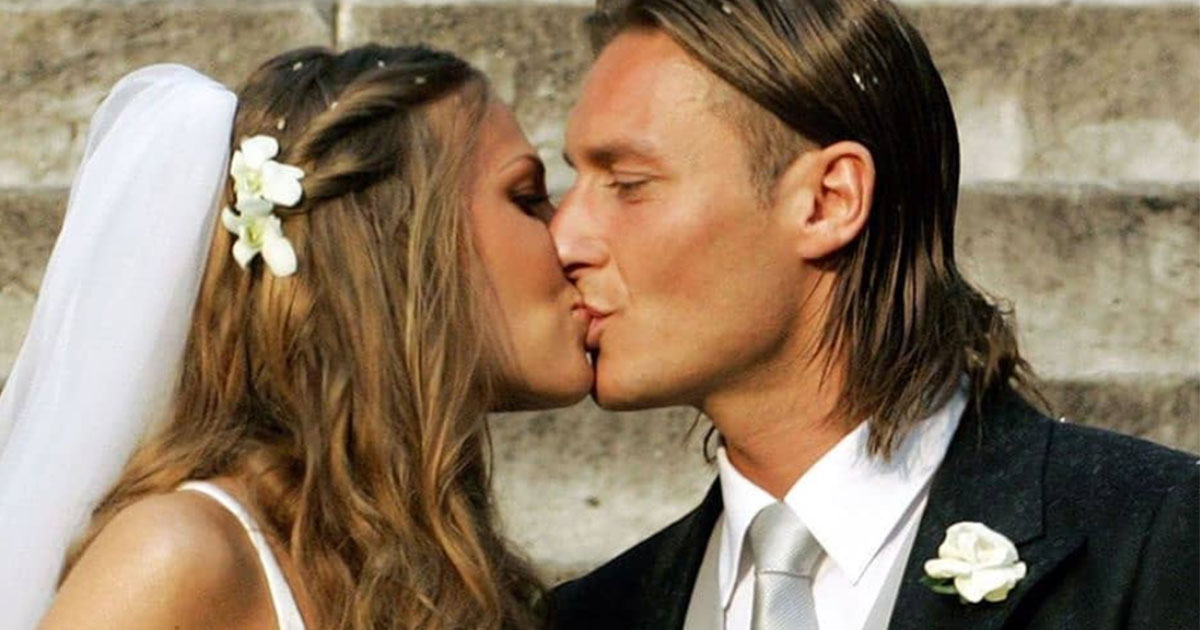 Ilary Blasi annuncia una donna incinta in casa. Totti senza parole