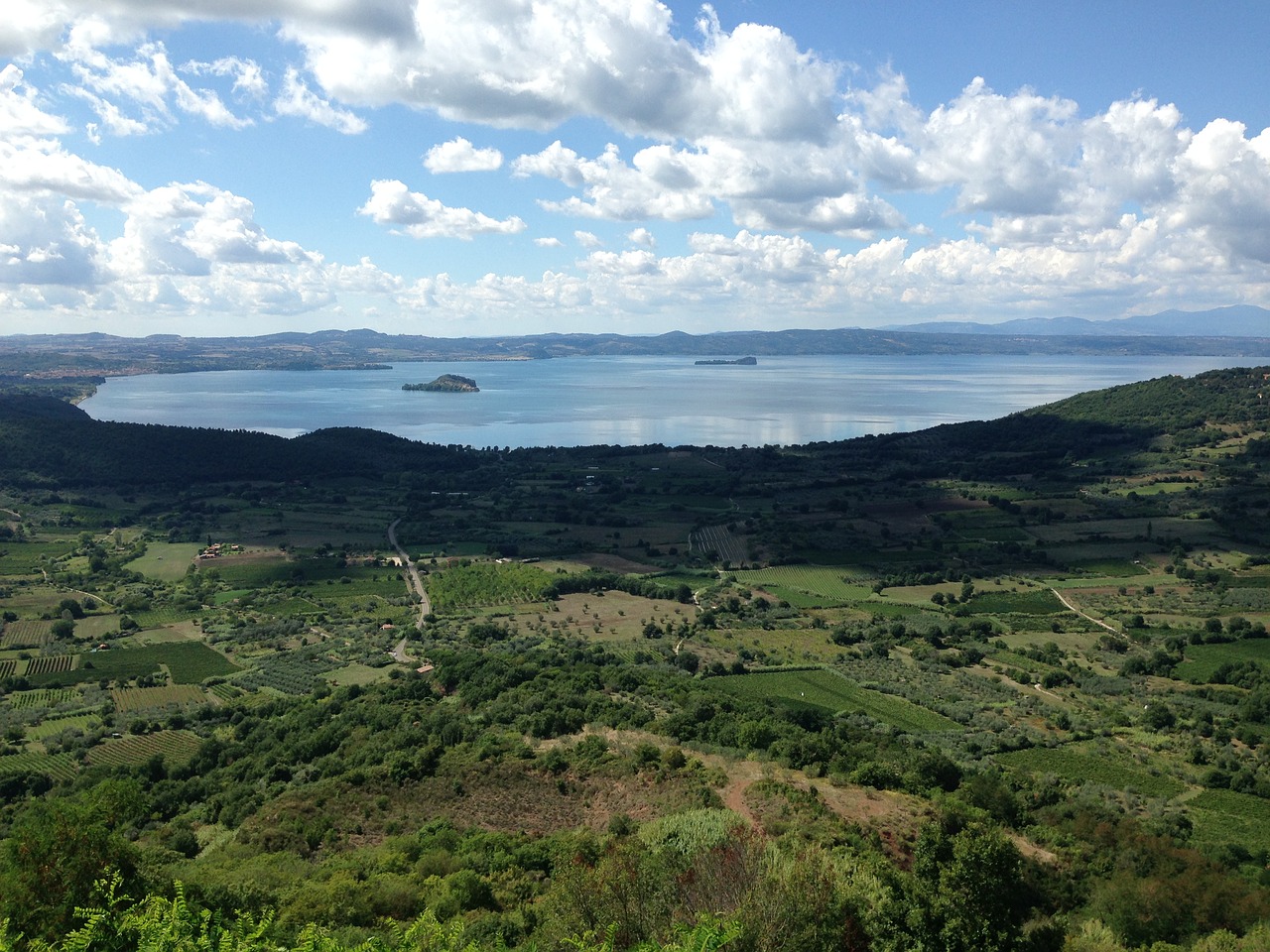 Acqua, trekking e verde: il Lago di Bolsena è un posto da sogno