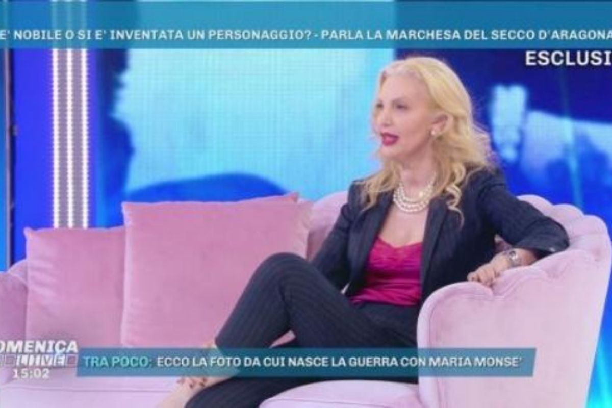 La Marchesa d’Aragona contro Patrizia De Blanck: “Agglomerato di cattivo gusto”