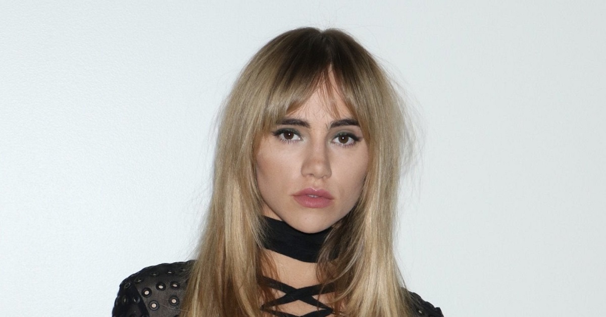 Chi è Suki Waterhouse? Conosciamo meglio la fidanzata di Robert Pattinson