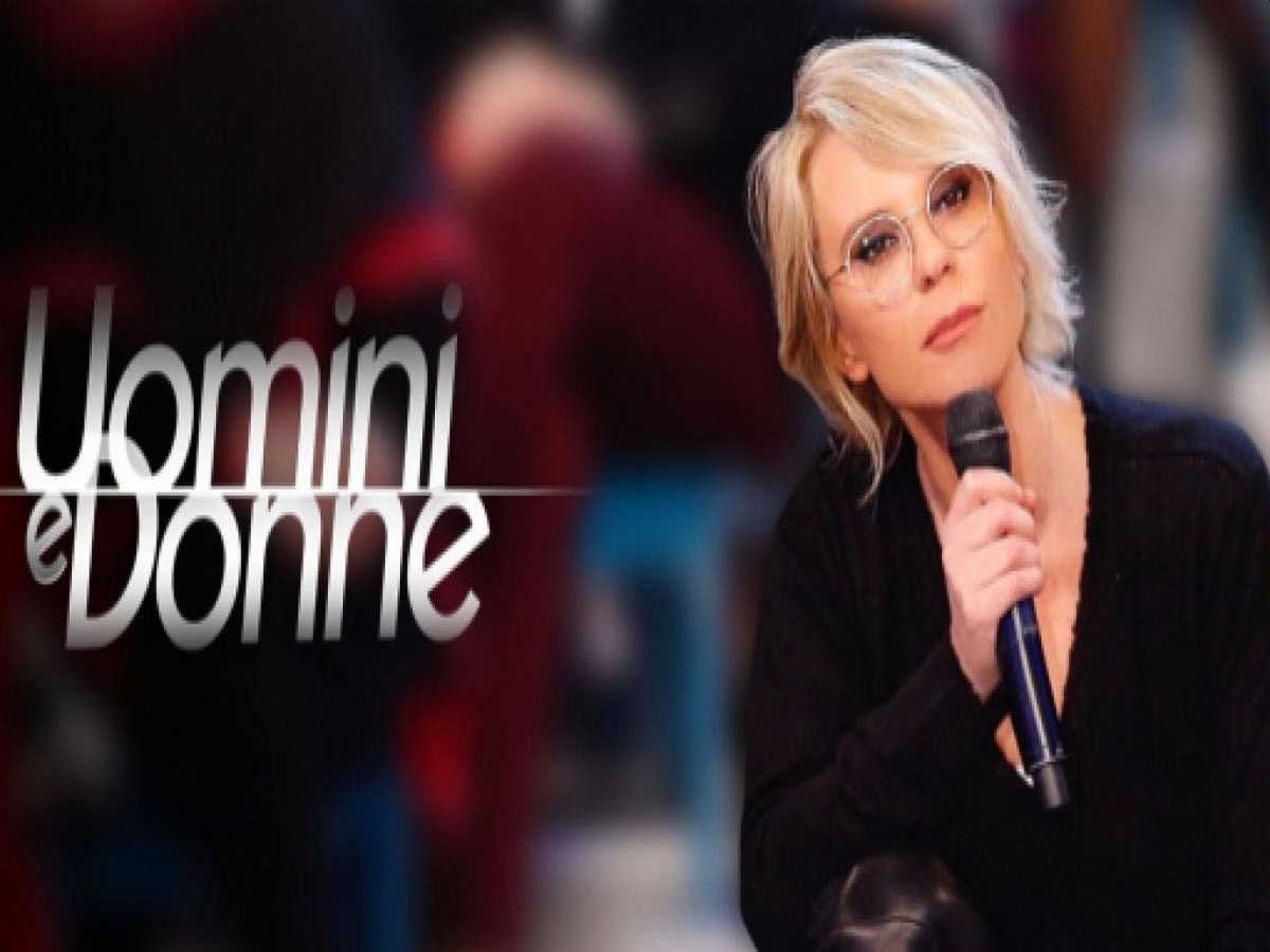 Uomini e Donne Maria De Filippi prende una decisione drastica