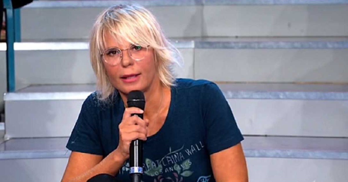 Uomini e Donne Maria De Filippi una furia contro un nuovo cavaliere