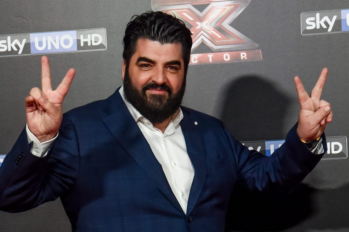 Antonino Cannavacciuolo sul red carpet per evento di inaugurazione X Factor