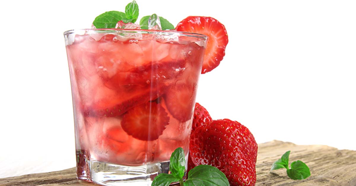 Ghiacciata e saporita: ricetta e storia della Caipiroska alla Fragola