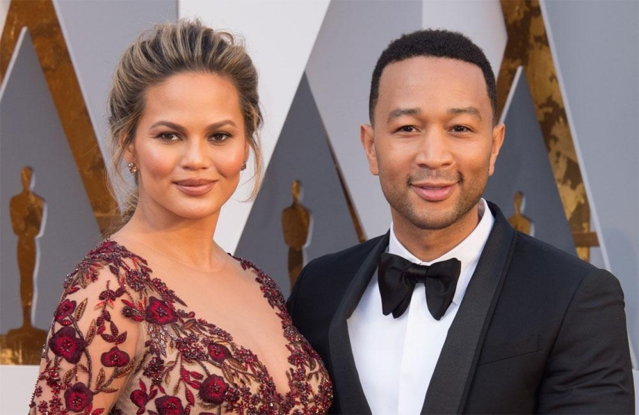 Chrissy Teigen aborto