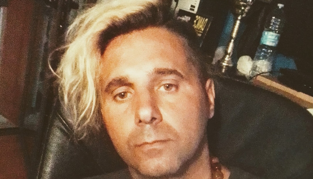 Daniele Mondello e la melodia dedicata a Viviana e Gioele