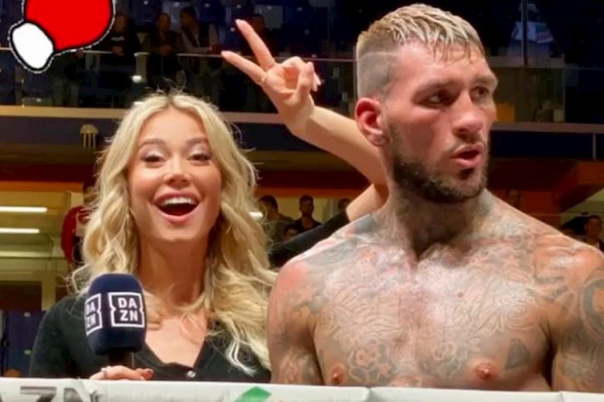 Diletta Leotta conduce un evento di boxe con Daniele Scardina