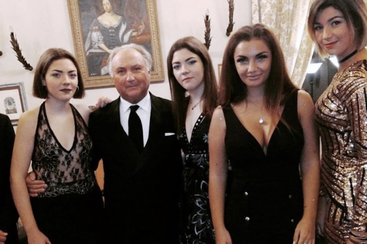 Elettra Lamborghini, la confessione della sorella: “Due mondi separati”