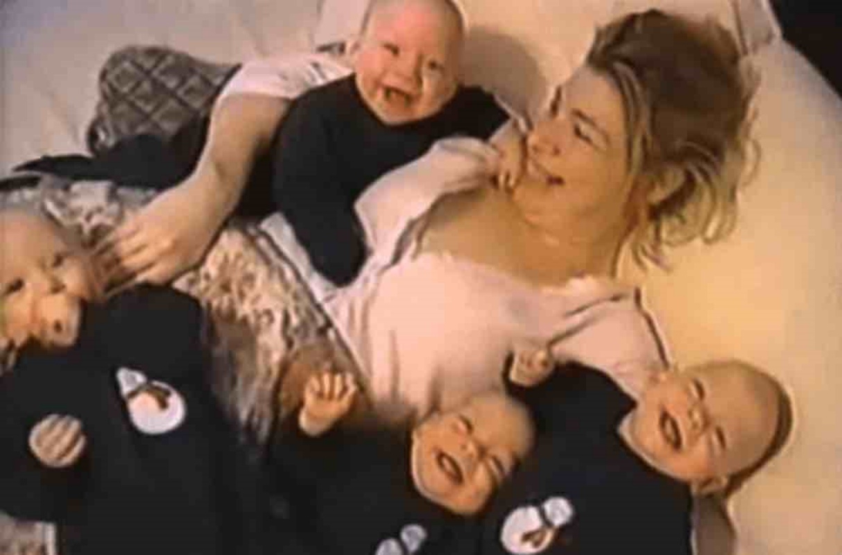 Vi ricordate le 4 gemelle sorridenti? Ecco come sono oggi le Laughing Quadruplets