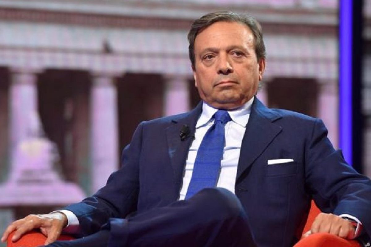 Piero Chiambretti, affondo ai negazionisti: “Sconvolto e disgustato”