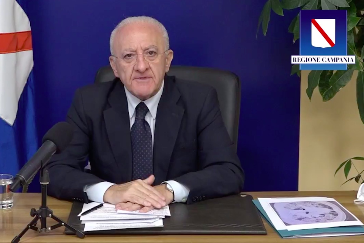Vincenzo De Luca: “Chiusura totale in Campania”. Le uniche eccezioni
