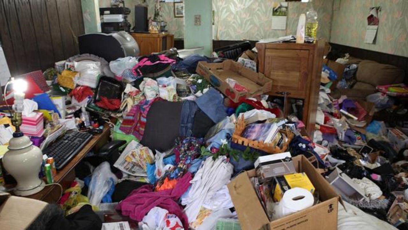 Oggetti di valore in casa di un accumulatore patologico