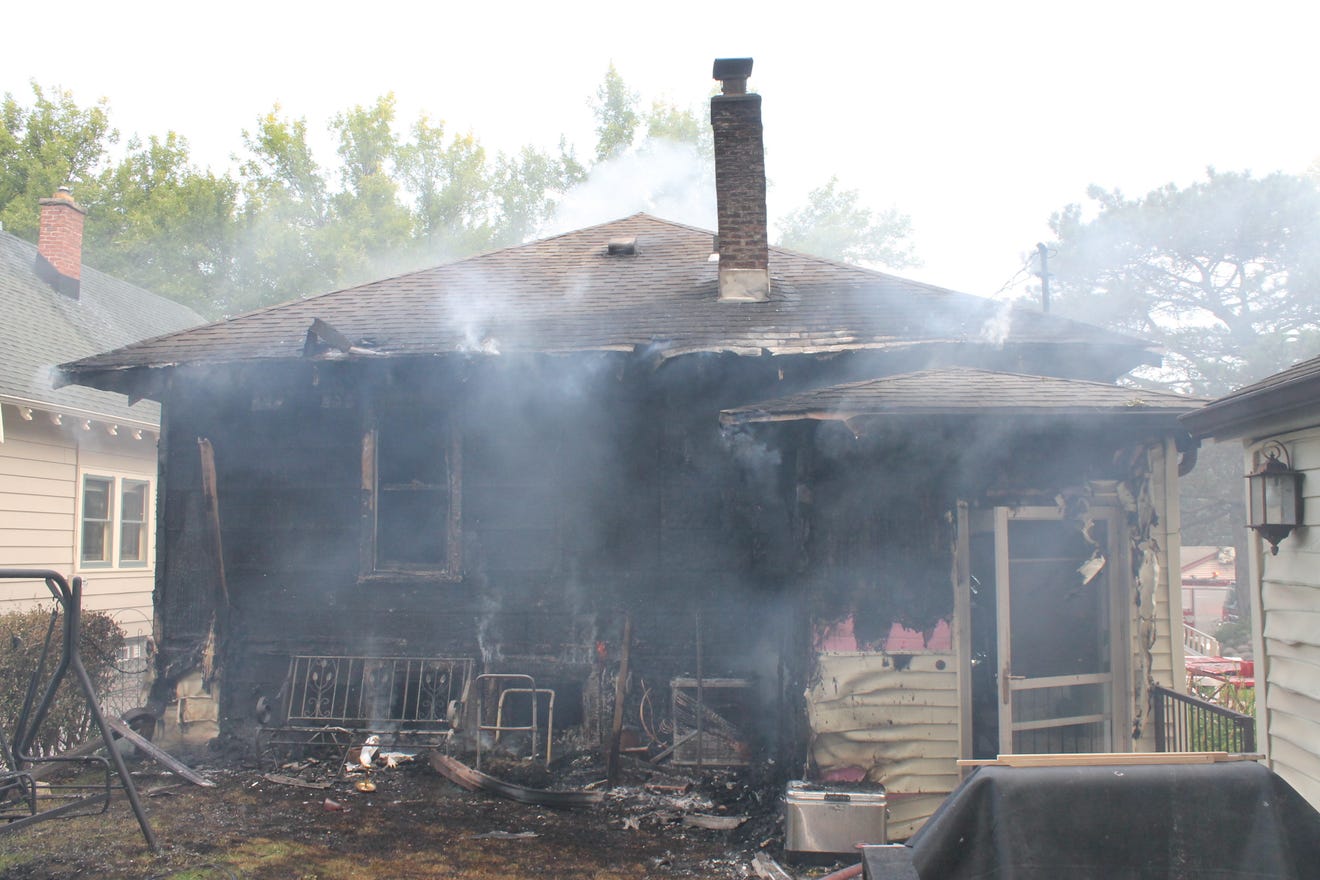 Incendio all'interno dell'abitazione