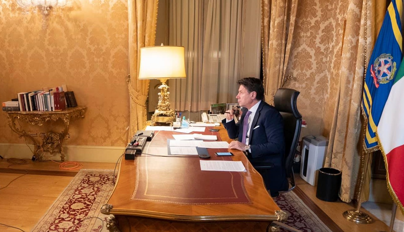 Giuseppe conte discute il Dossier Scuola