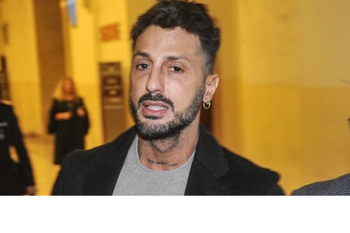 Fabrizio Corona dice la sua verità a Live Non è La D’Urso: “Nina Moric è una psicopatica”