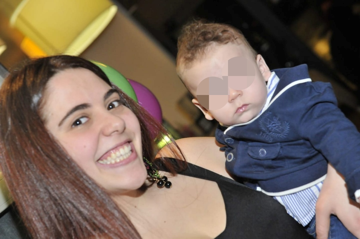 Leonardo Russo, ucciso di botte a 19 mesi: la mamma sviene in aula