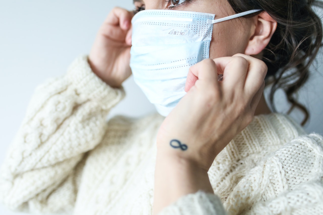 Maskne, l’acne da mascherina: come affrontarla e minimizzarla