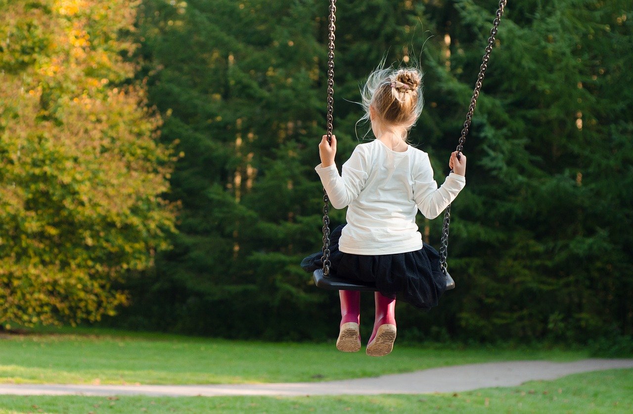Operata un anno fa, bambina con tumore affronta di nuovo il mostro