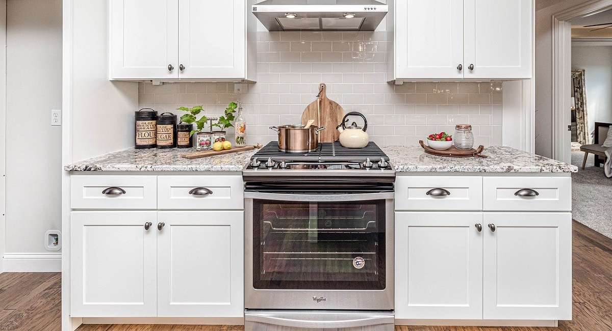 Come pulire il forno a gas: trucchi e consigli per pulire e igienizzare alla perfezione