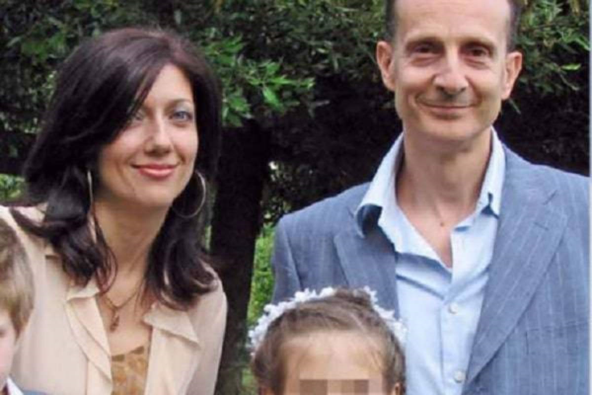 Roberta Ragusa con Antonio Logli e con i figli