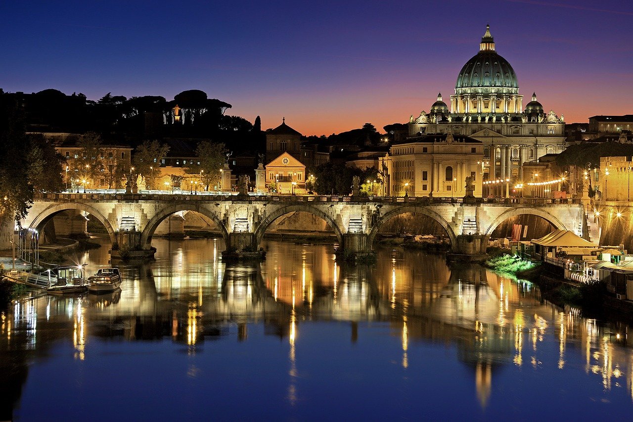 Roma chiusa di notte