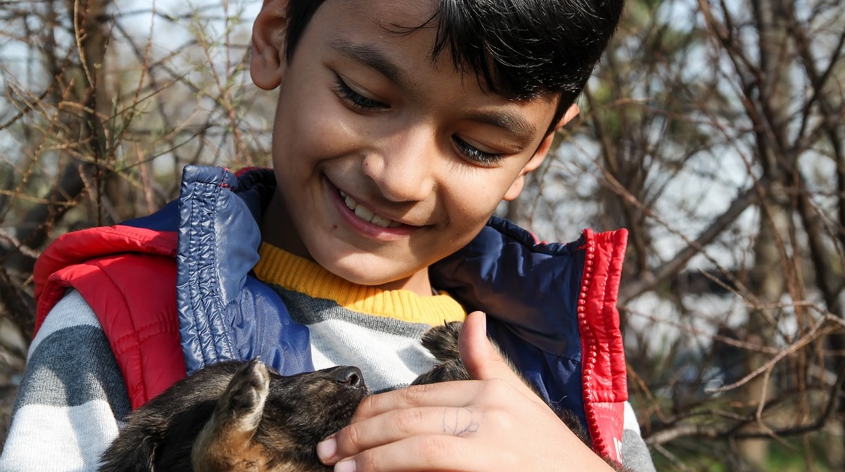 9 motivi per cui un bambino dovrebbe avere un cane 