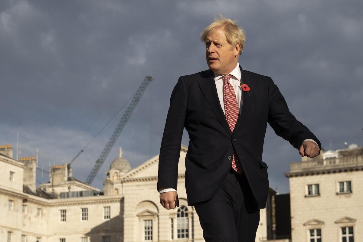 Boris Johnson passeggia