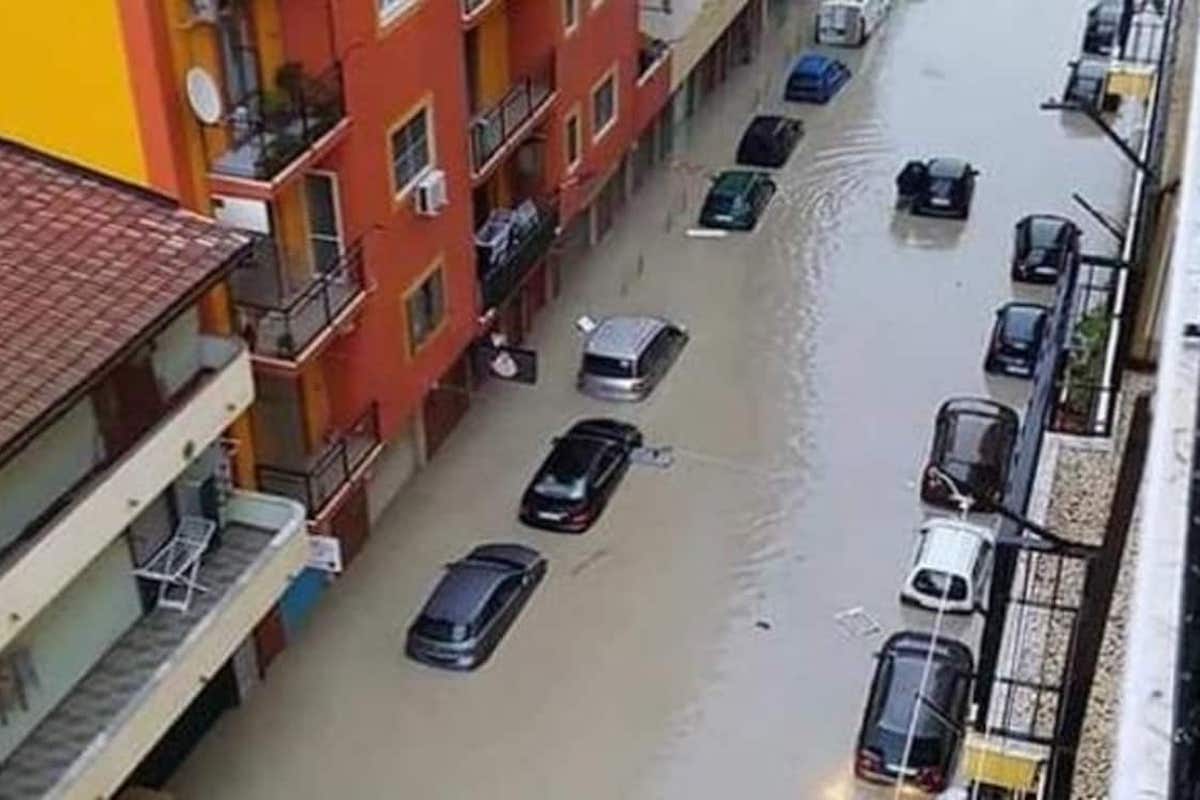 Strade allagate a Crotone