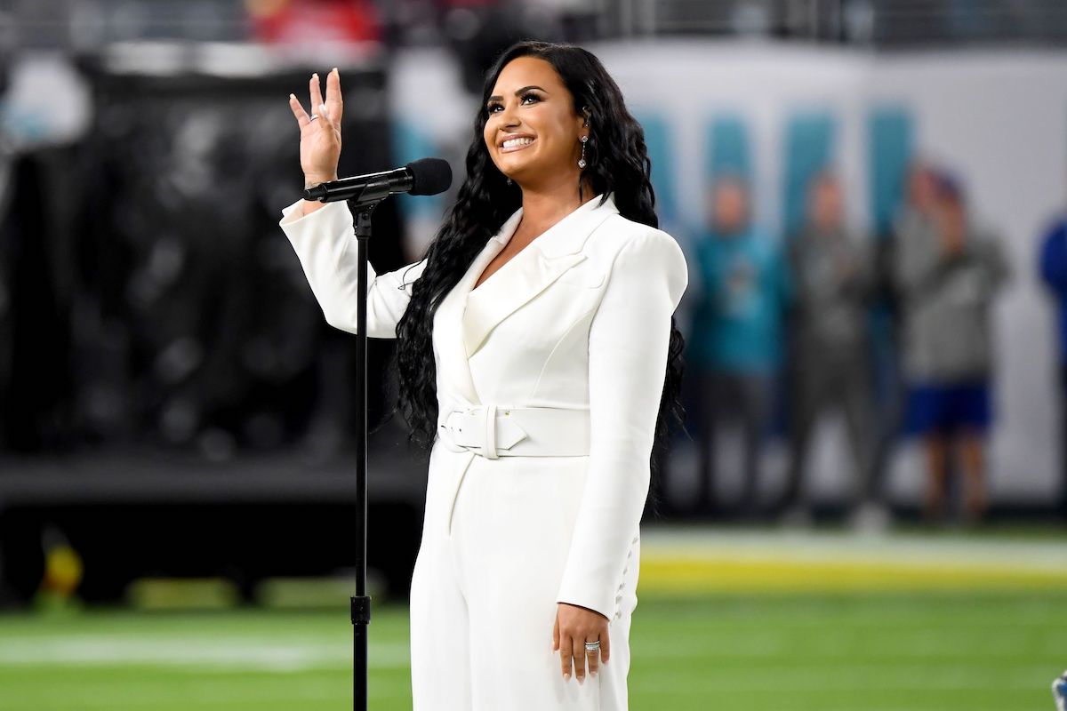 Demi Lovato nel pre show del Super Bowl