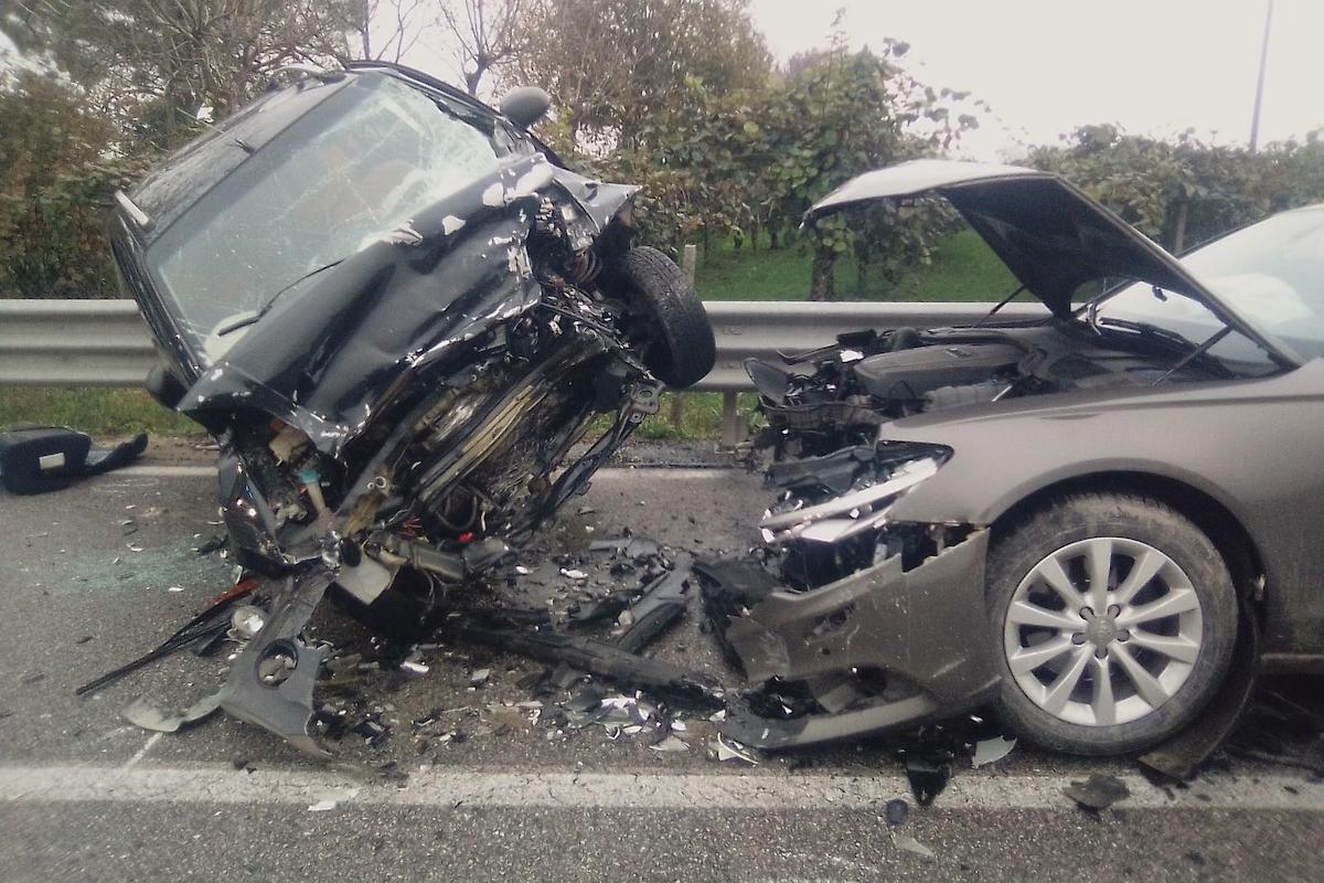 Rovigo, muore bambino di 5 anni per un incidente: la mamma è in gravissime condizioni