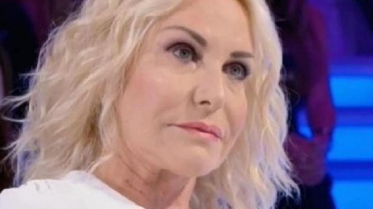 Antonella Clerici arrabbiata sui social: "Una vergogna"