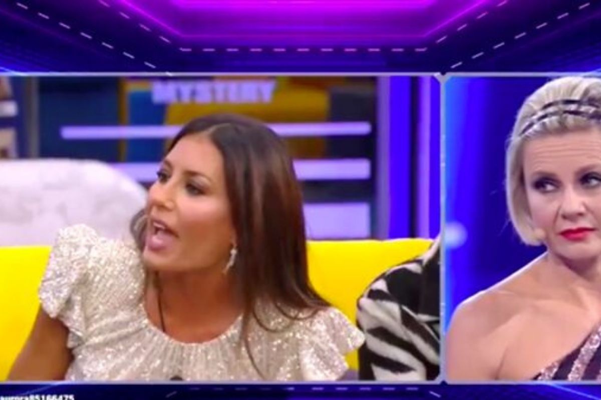 Antonella Elia attacca la Gregoraci: “Con Pierpaolo sei una gatta in calore”