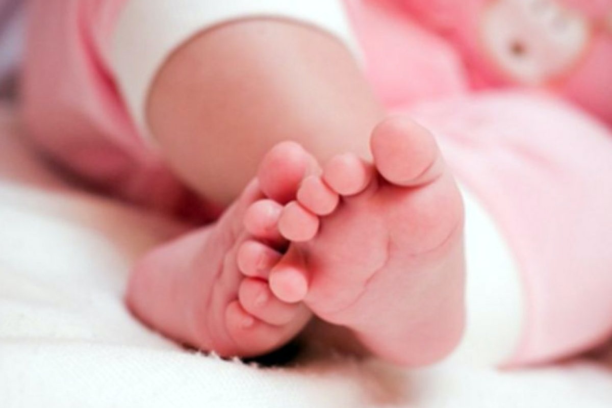 Dimessa la bambina di 9 mesi che ha ingoiato marijuana: le indagini
