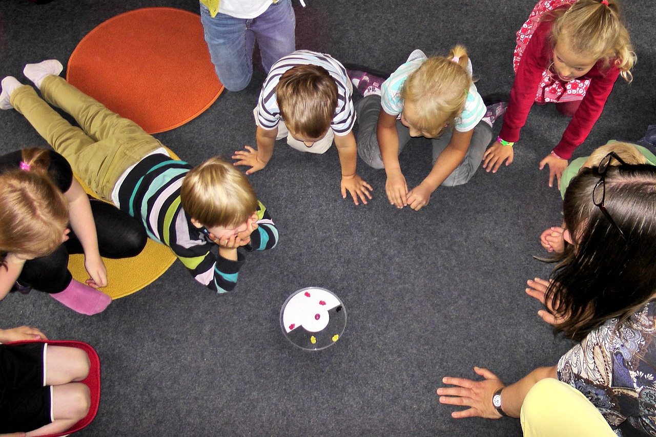 Bari, figli di genitori positivi vanno all’asilo