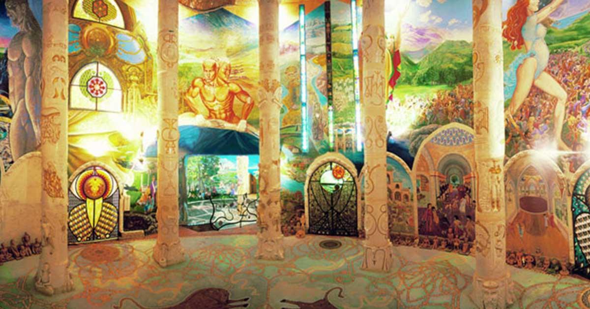 Colorato e misterioso: è il Tempio dell’Umanità di Damanhur, in Piemonte