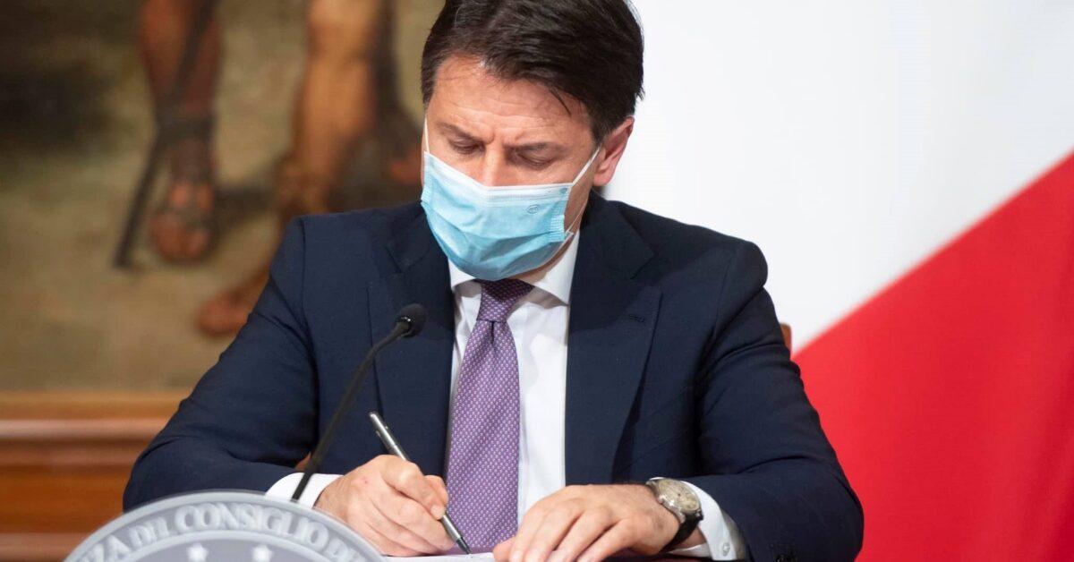 Giuseppe Conte e il tema delle festività: "Una Natale più ...