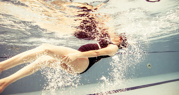 mamma aquagym in gravidanza