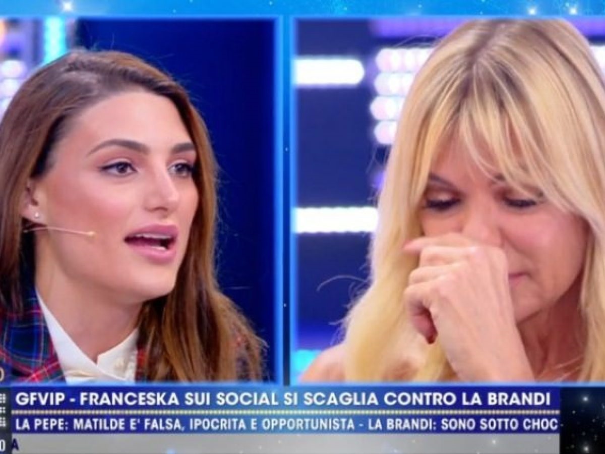 Matilde Brandi si attacca con Franceska Pepe