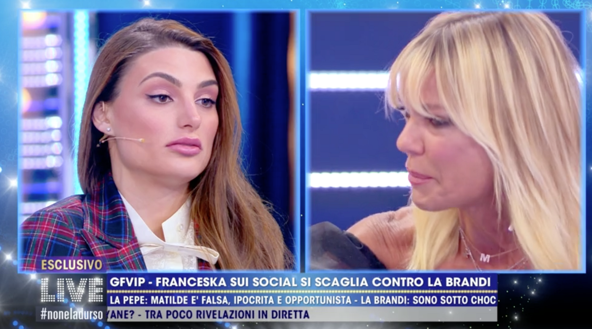 Matilde Brandi si attacca con Franceska Pepe
