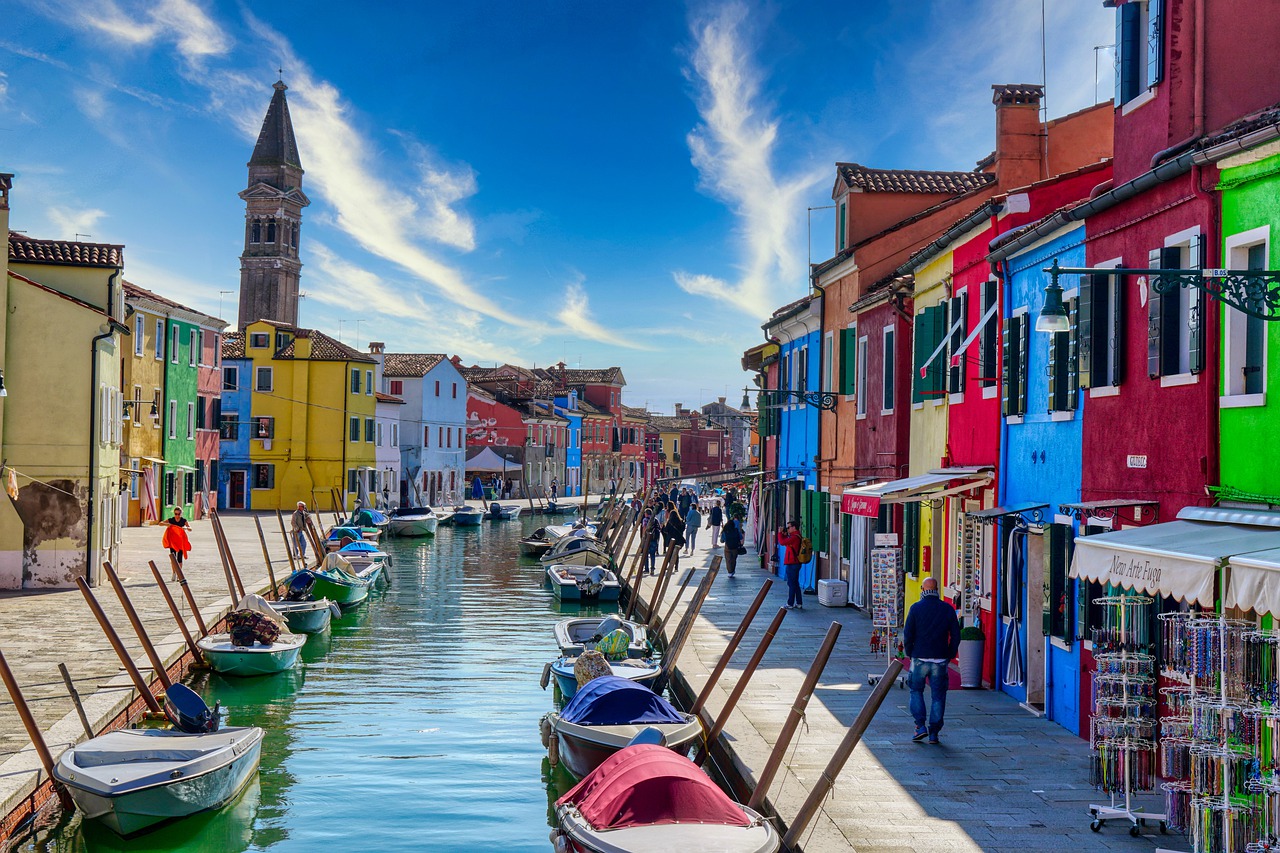 Mete colorate in Italia: una lista di borghi e scorci bellissimi da vedere
