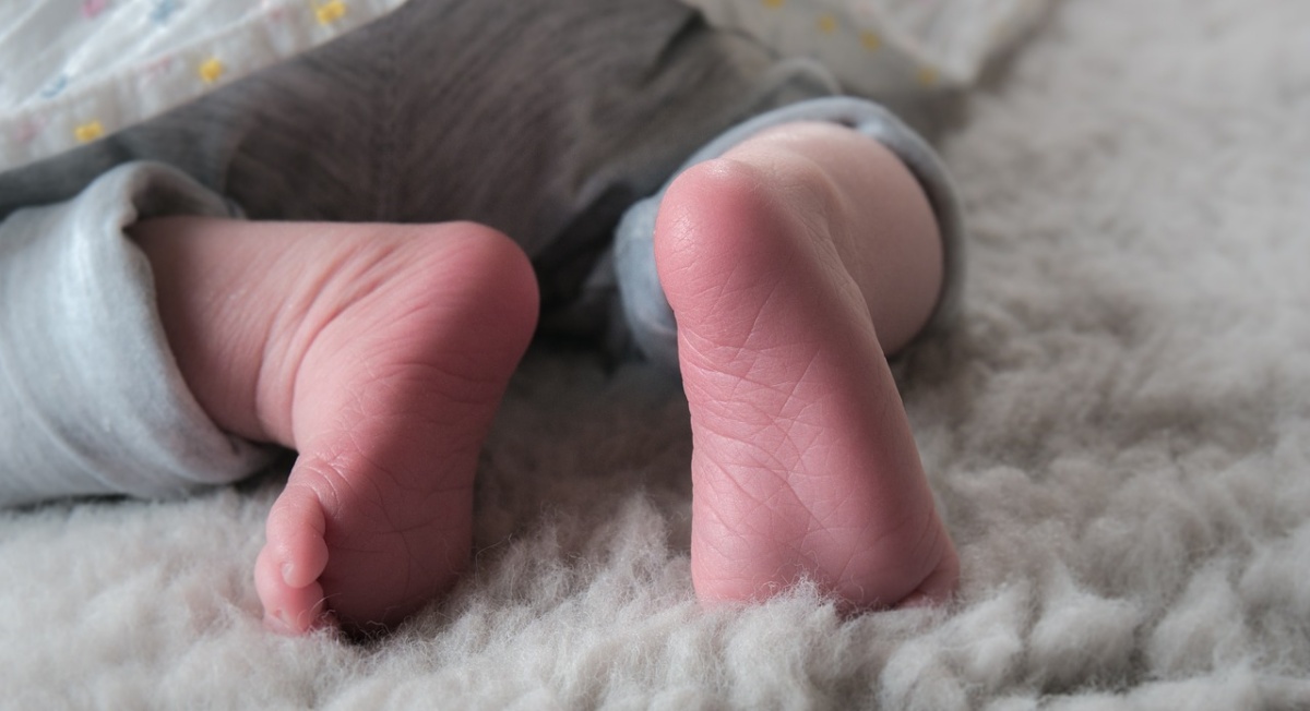 Il racconto della mamma del neonato gettato