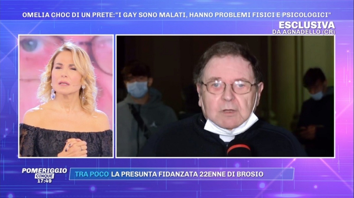 Pomeriggio 5: lite in diretta. Nel collegamento irrompe una signora
