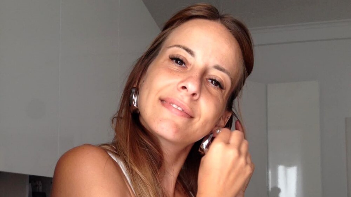 Dolore e lacrime durante il funerale di Serena Greco: “Ciao mamma”